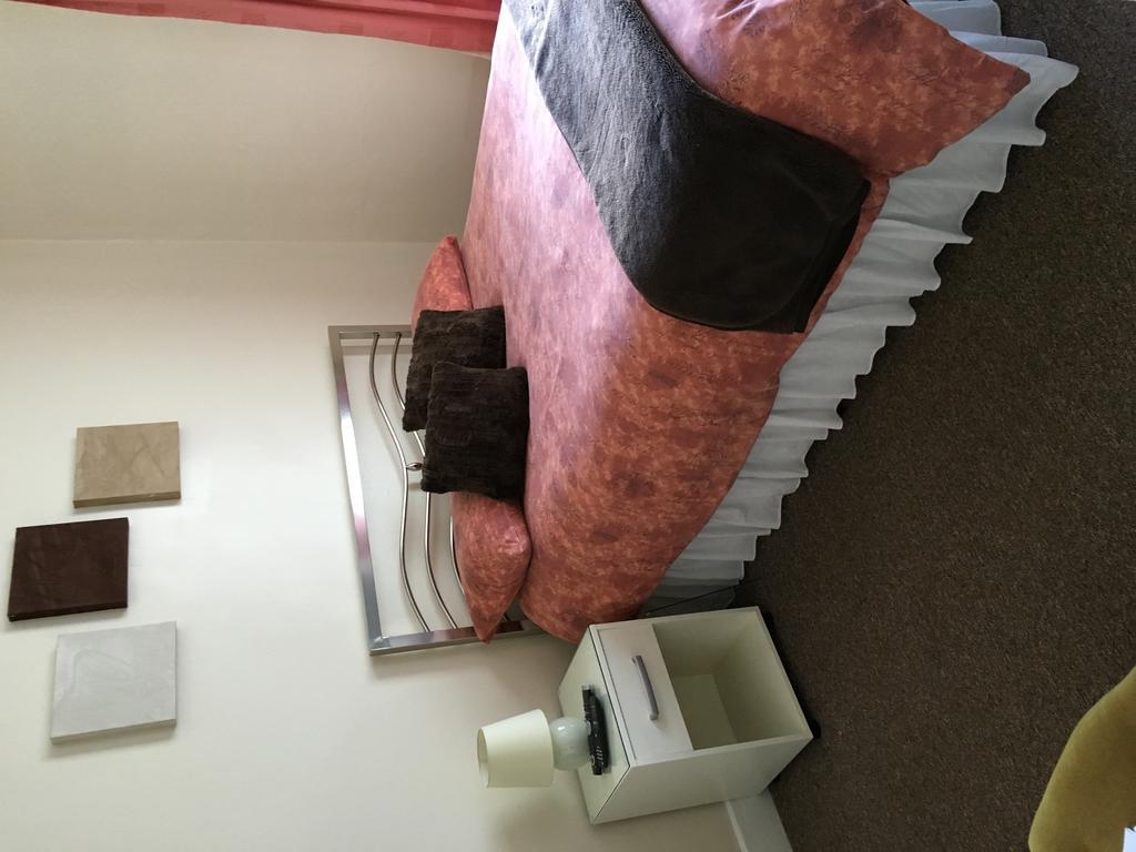 Carisbrooke House Guest House Сандаун Екстериор снимка